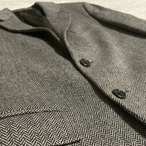 Brooks Brothers herringbone dinner jacket. Boys size 12